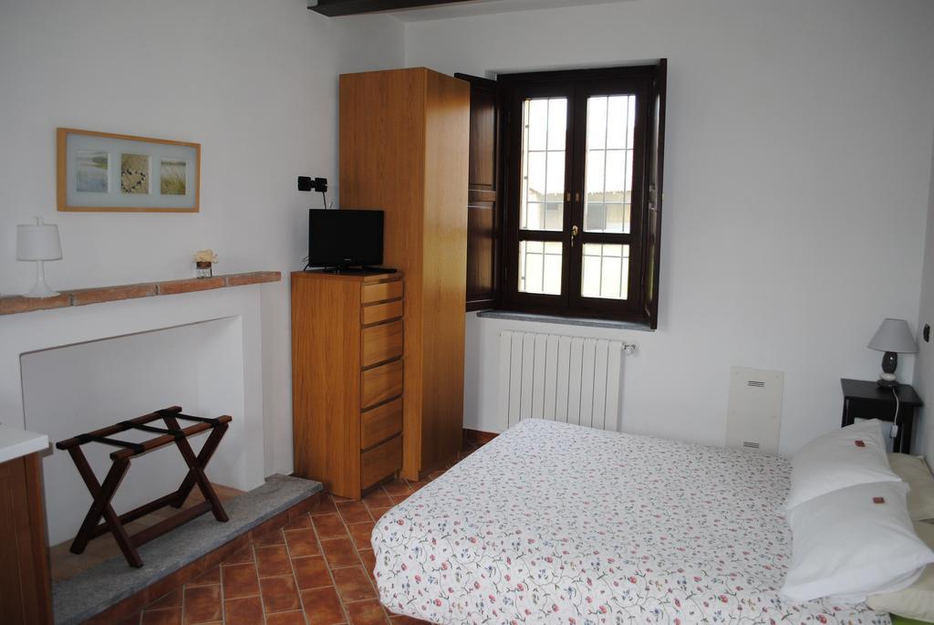 Agriturismo Cascina Mora Pavia Kamer foto